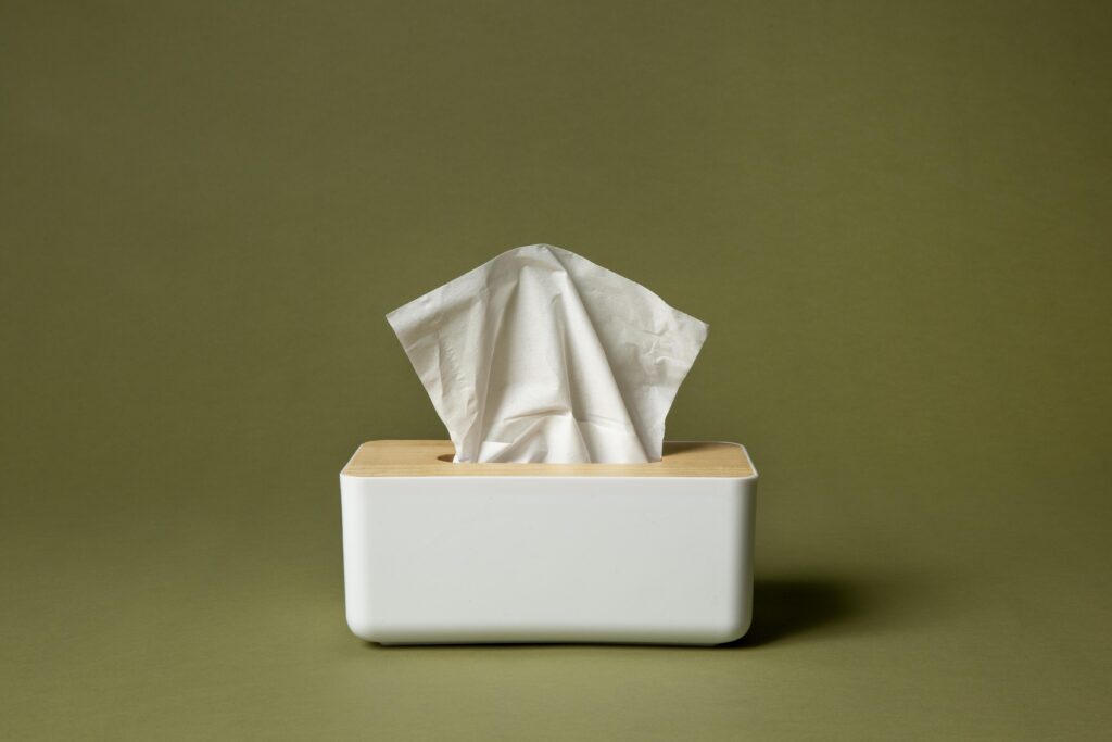 nasal-white-handkerchief-arrangement